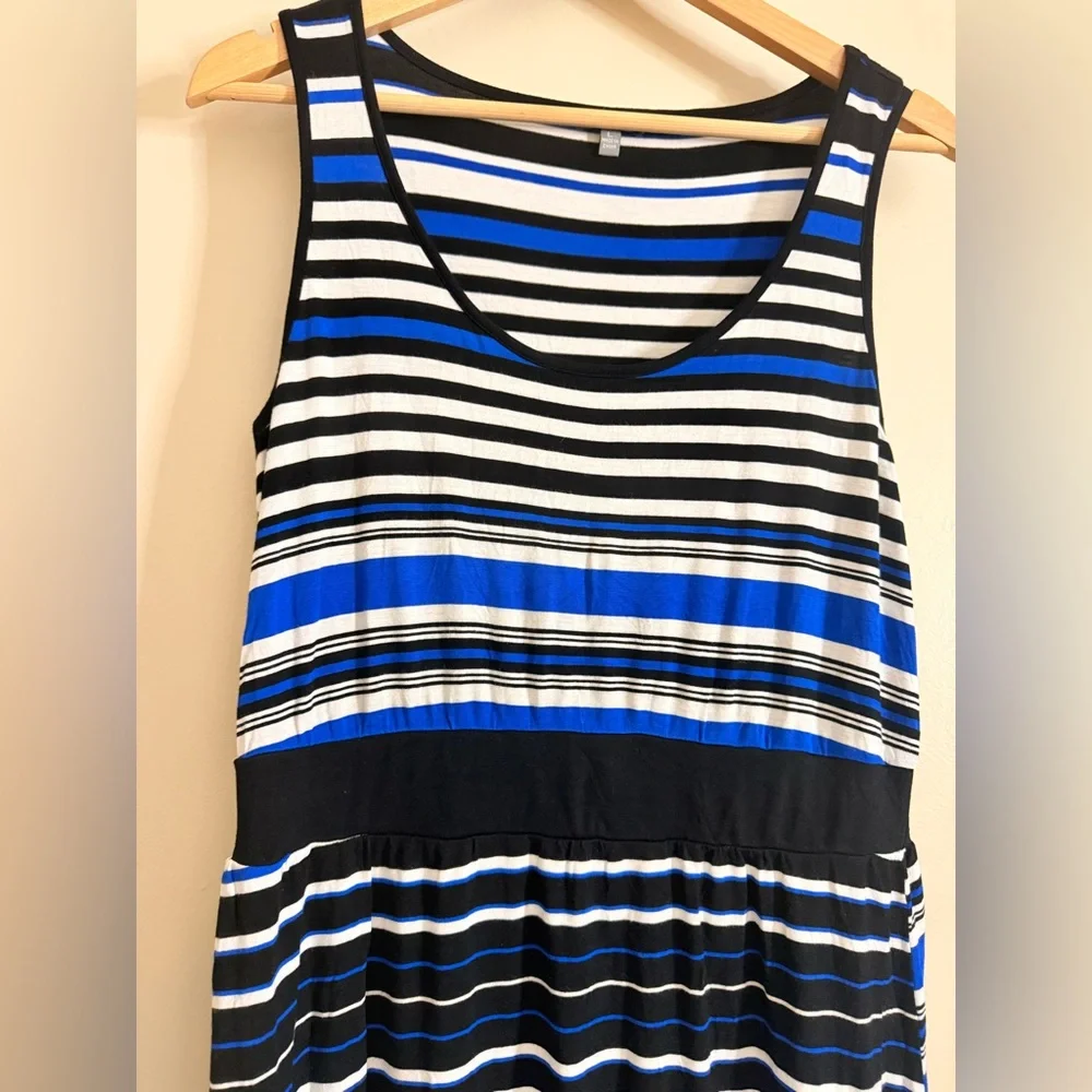 Neiman Marcus Black and Blue Striped Maxi‎ Dress size Large - Picture 2 of 11